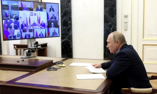 Президент России Владимир Путин прогнозирует рост ВВП страны более чем 3% к концу 2024 года
