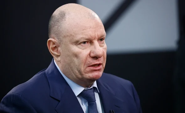 Потанин предупредил о рисках ИИ для духовного выживания человечества