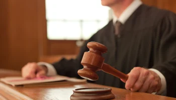 Задержка выплаты по ОСАГО обошлась страховщику в 400 тысяч рублей