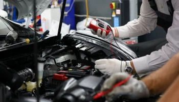 Скорость ремонта авто важнее качества деталей для россиян