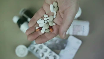 Включение лекарств в ДМС названо драйвером роста страхового рынка