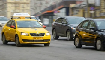 Свыше 800 такси в Подмосковье отстранены от работы из-за отсутствия страховки