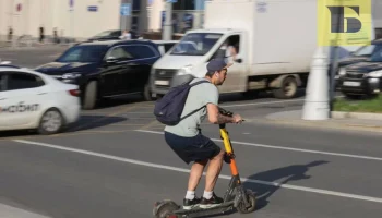 Самокатчики на дорогах: «Гелиос» добавил в КАСКО защиту от нового риска