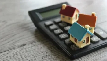 Рынок страхования имущества физлиц: премии растут, выплаты снижаются