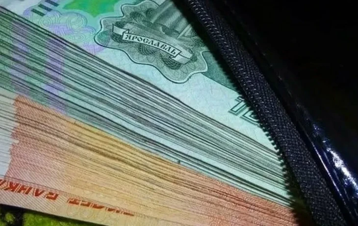 Гендиректор &laquo;Югории&raquo; Овсяницкий и его заместитель организовали вывод более 200 млн рублей через страховые контракты с банком МКБ