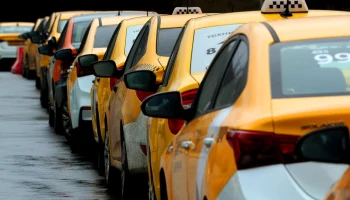 Участники рынка такси предложили реформировать систему госрегулирования