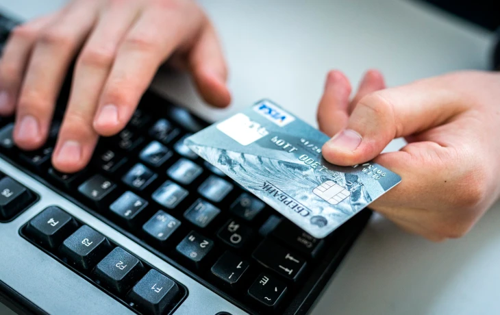 Мошенники пытаются оформить кредит на ваше имя: новые схемы 2025 года и экстренный план действий