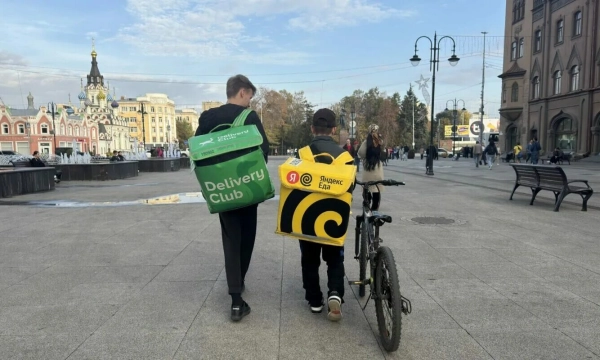 Сколько на самом деле зарабатывают курьеры в России в 2025 году